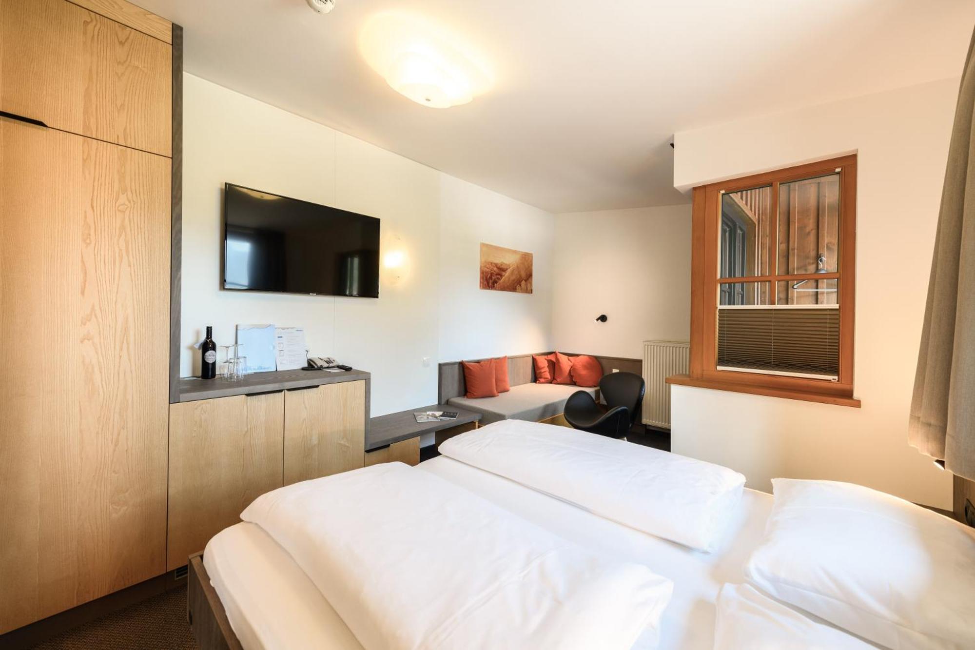 Double Room Extra Bed,1673928107:JPEG
